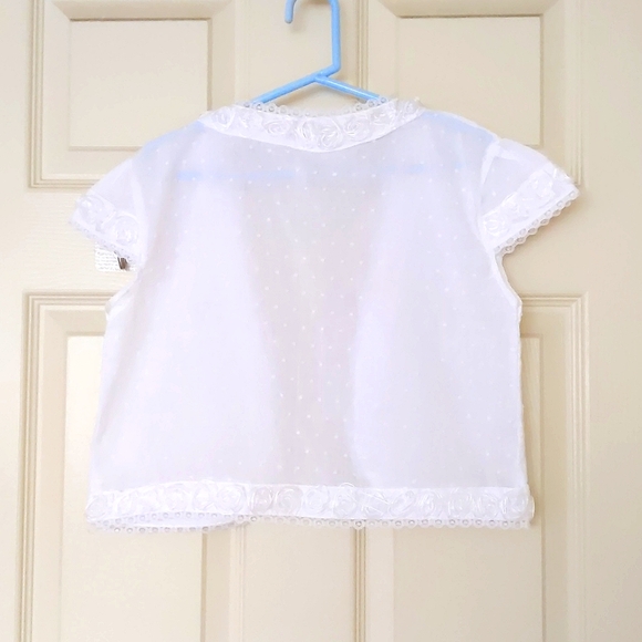 NWOT. Short Sleeve Cropped Openfront Top w/embroidery, lace and 3D flowers trim. - Picture 2 of 4